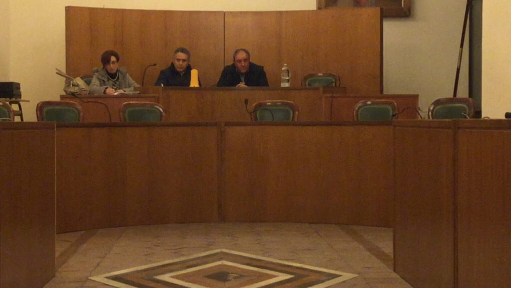 Santa Maria di Licodia, seduta consiliare “fantasma”