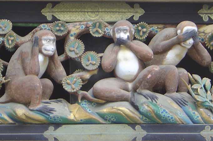 “Farsi i fatti propri”:  omertà e contraddizioni al tempo dei social