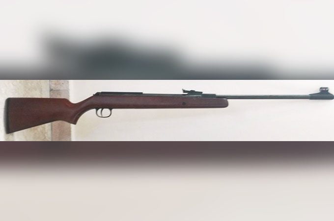 Biancavilla, fucile in camera da letto. Denunciato 20enne