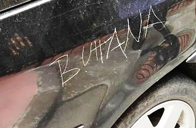 “B…” sull’auto della rivale: denunciate per diffamazione 4 ragazze di Maniace