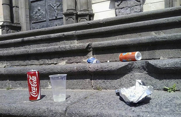 Biancavilla. “Rifiuti selvaggi”, sabato i controlli nella movida