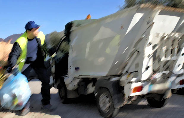 Paternò, gli operatori ecologici tornano al vecchio orario