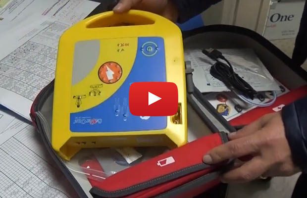 Biancavilla. Consegnati i primi defibrillatori alle scuole cittadine