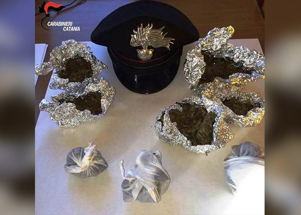 Biancavilla, arresto per detenzione ai fini di spaccio di stupefacenti