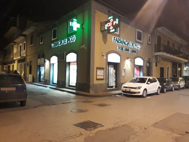 Paternò, rapina a mano armata ai danni di una farmacia