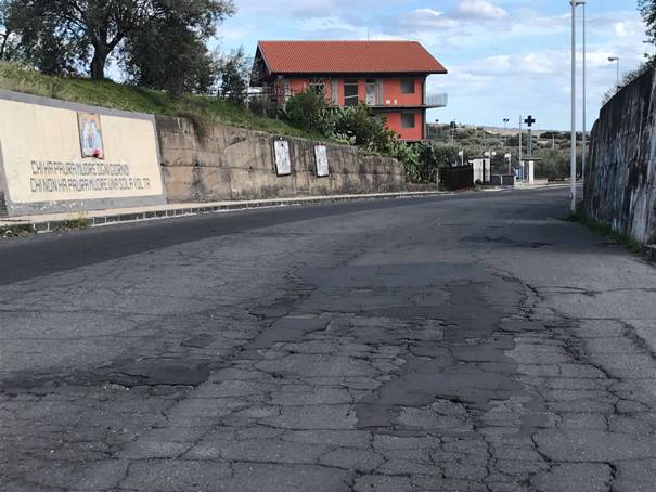 Per favore, fate passare nuovamente il “Giro d’Italia” da Santa Maria di Licodia