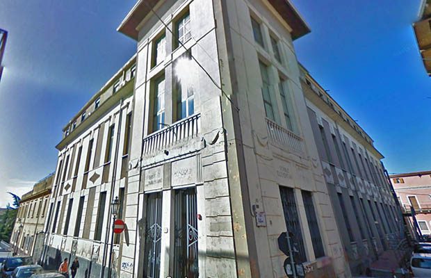 Santa Maria di Licodia. Furto all’alberghiero e al Comune