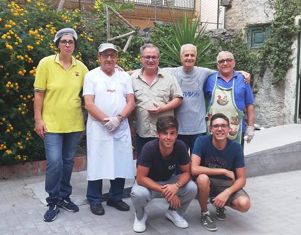 Paternò. Lo Scientifico sostiene la “Bisaccia del Pellegrino”