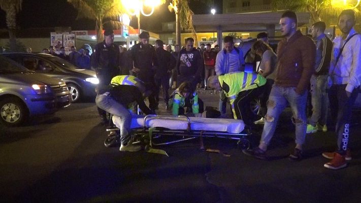 Biancavilla. Litiga al telefono e si lancia dall’auto: ferita adranita