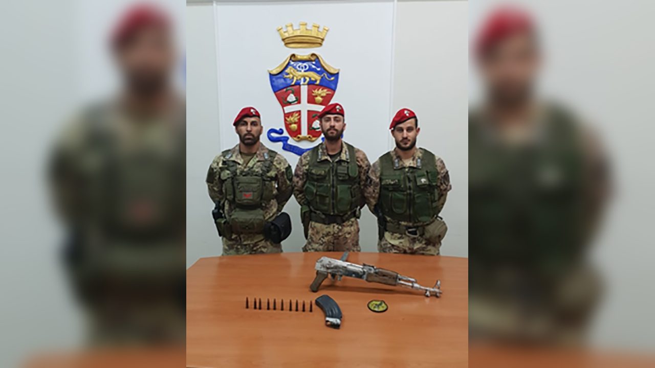 Biancavilla. I Carabinieri ritrovano Kalashnikov