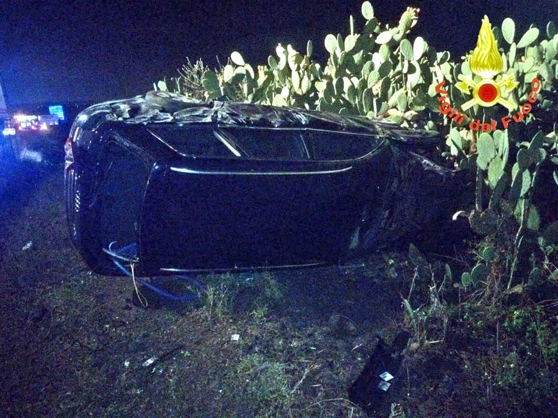 Statale 121. Tamponamento a Valcorrente, auto in una scarpata e 3 feriti