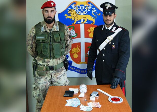 Biancavilla. Madre ai Carabinieri: «mio figlio si sta rovinando con la droga»