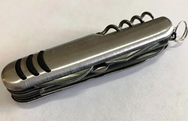 Paternò. Il compagno tenta di accoltellarla: salvata dal figlio che chiama i Carabinieri