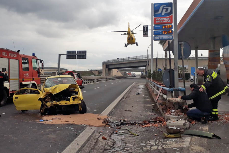Grave incidente sulla statale 121, atterra l’elisoccorso