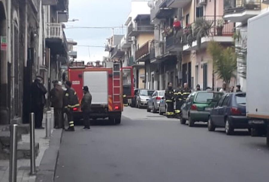 Paternò. Trovata donna morta in casa
