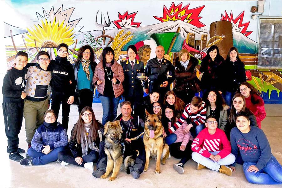 Biancavilla e Acireale, lezione di legalità con la Guardia di Finanza