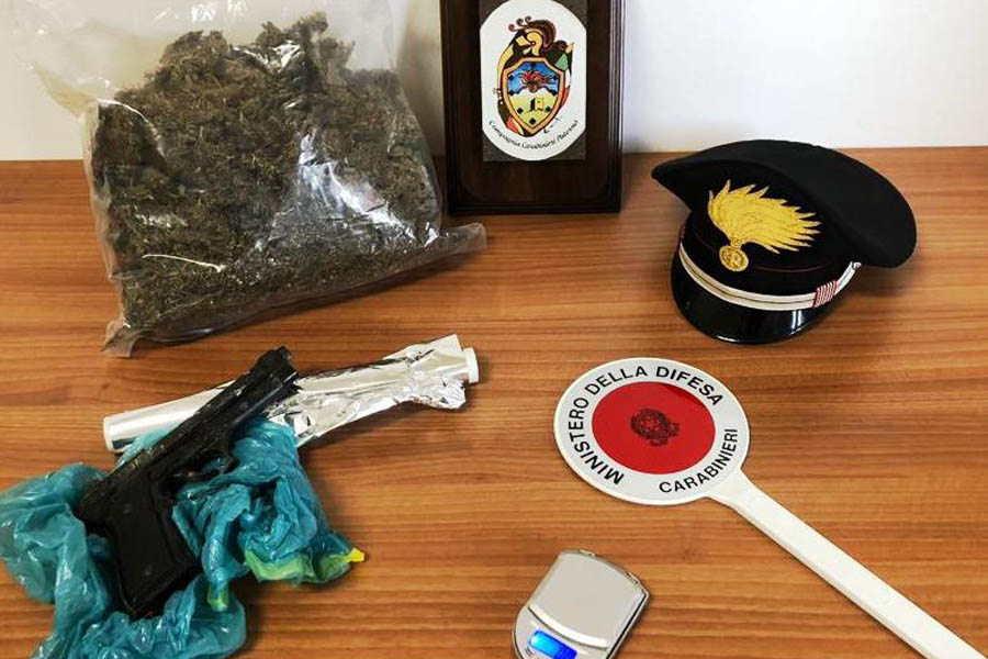 Belpasso. Un chilo di “erba” nel garage, due arresti