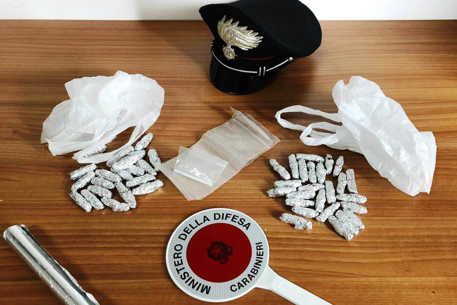 Paternò. Arrestato spacciatore di “erba”