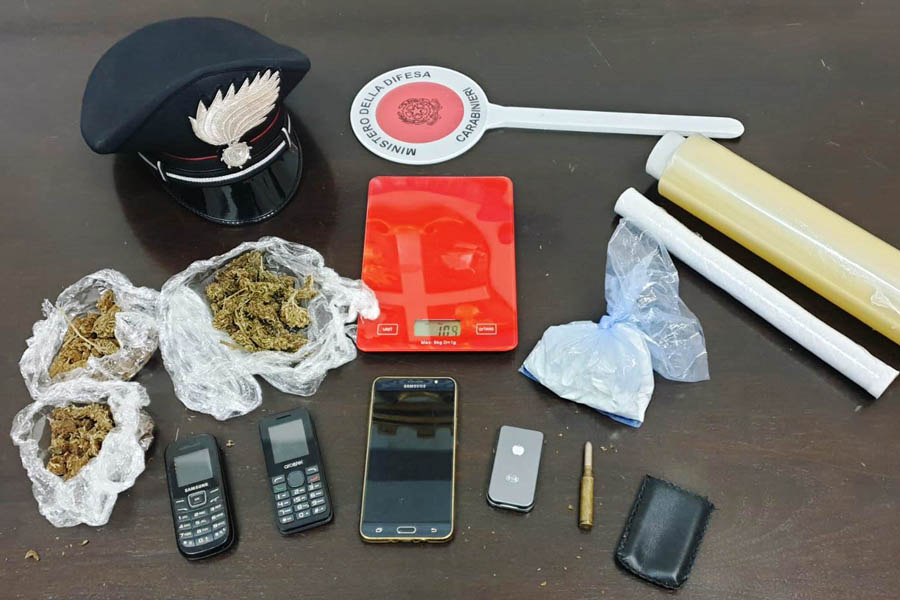 Paternò. Pusher in manette: sorpreso in auto con 110 grammi di cocaina