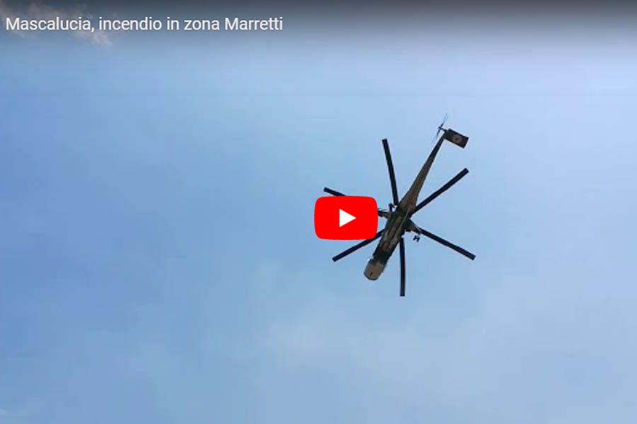 Mascalucia, grosso incendio a ridosso del centro