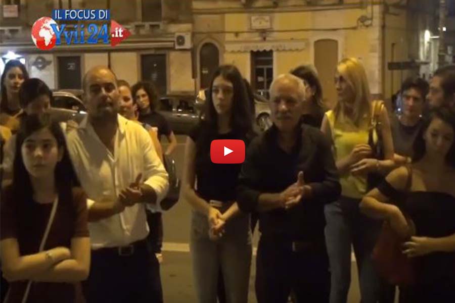 Biancavilla. Il ricordo di Valentina Salamone in una una fiaccolata