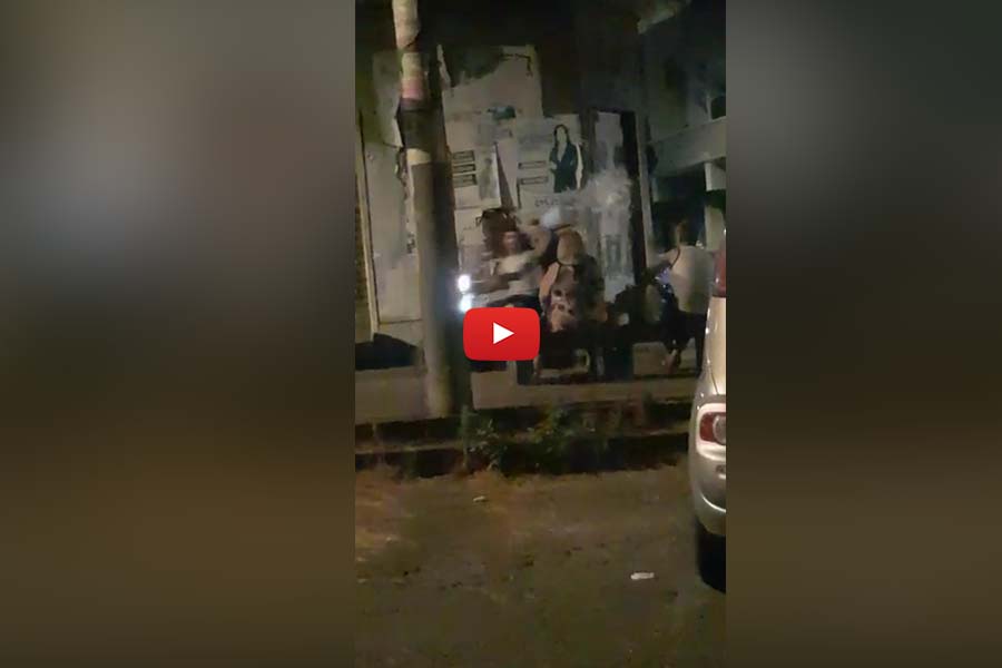 Paternò. Bulli lanciano secchiata d’acqua contro donna