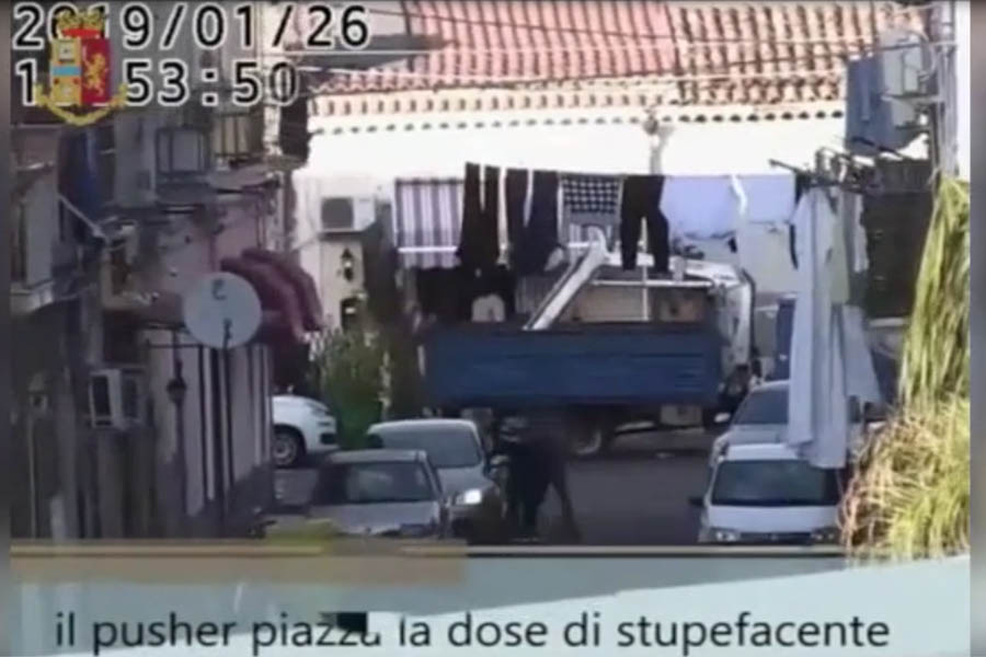 Catania. Sgominata piazza di spaccio del “Tondicello della Plaja”