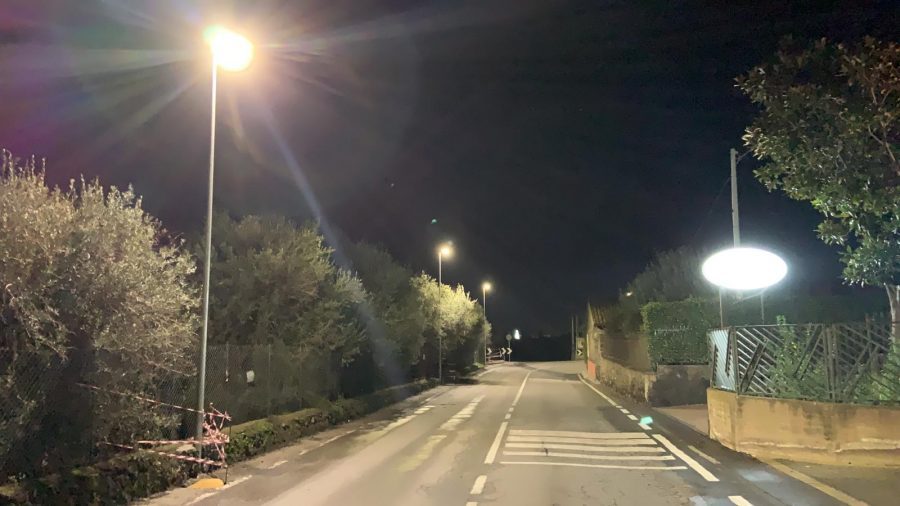 Santa Maria di Licodia. Via De Gasperi, “e luce fu”