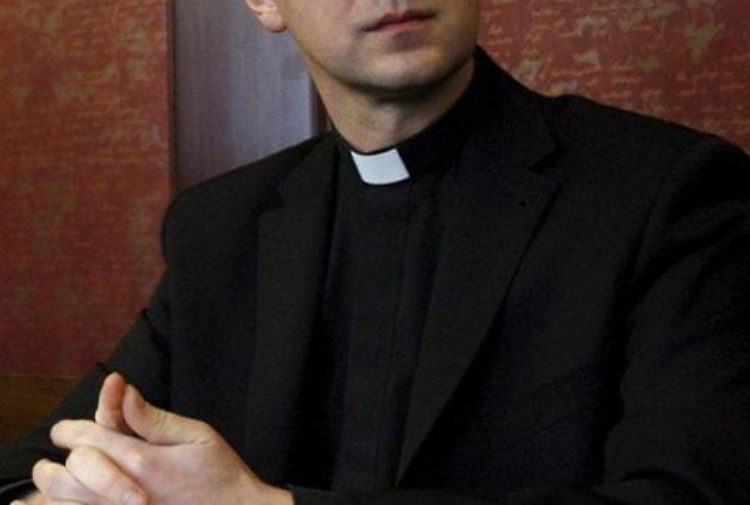 Paternò. Estorsione aggravata ai danni di un sacerdote