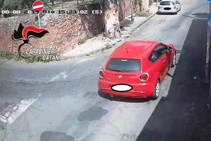 Mascalucia. Arrestato 20enne di Belpasso per rapina