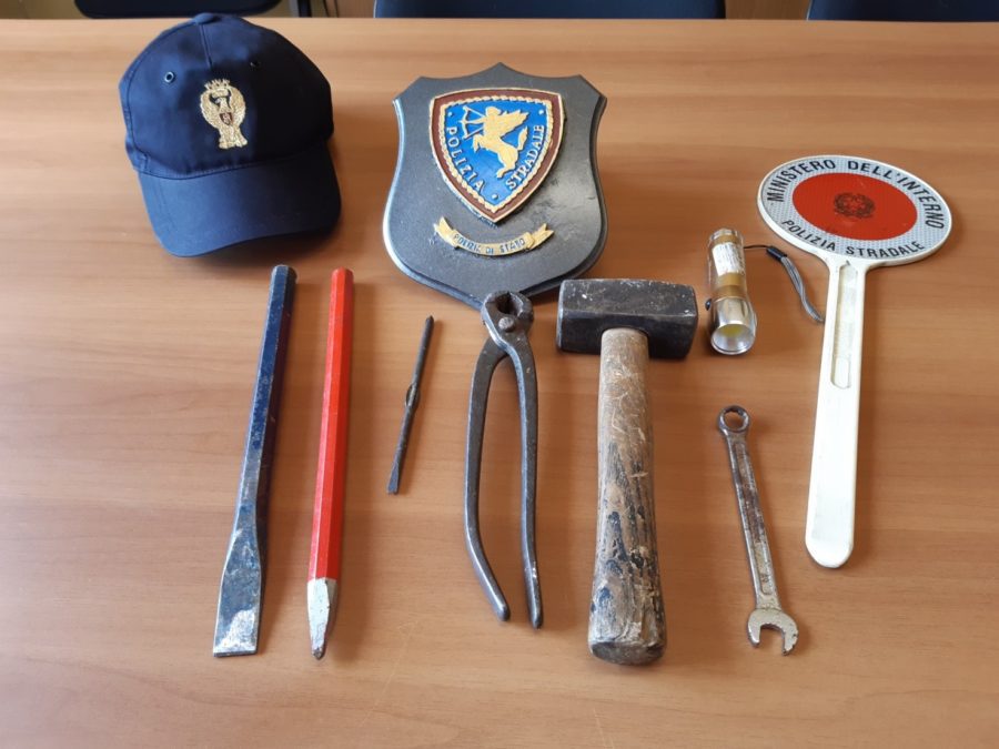 Aci Castello. Denunciati due uomini di Paternò per tentato scasso di un parchimetro