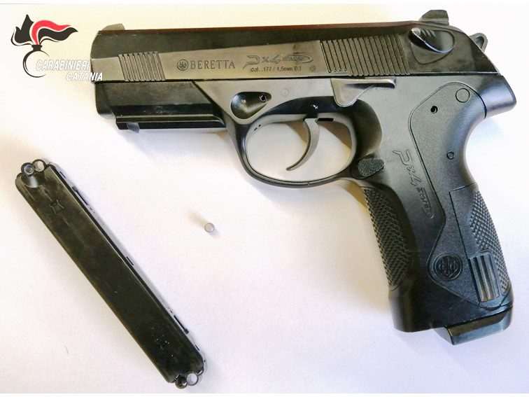 Belpasso. Lite tra due vicini: un 72enne spara confinante