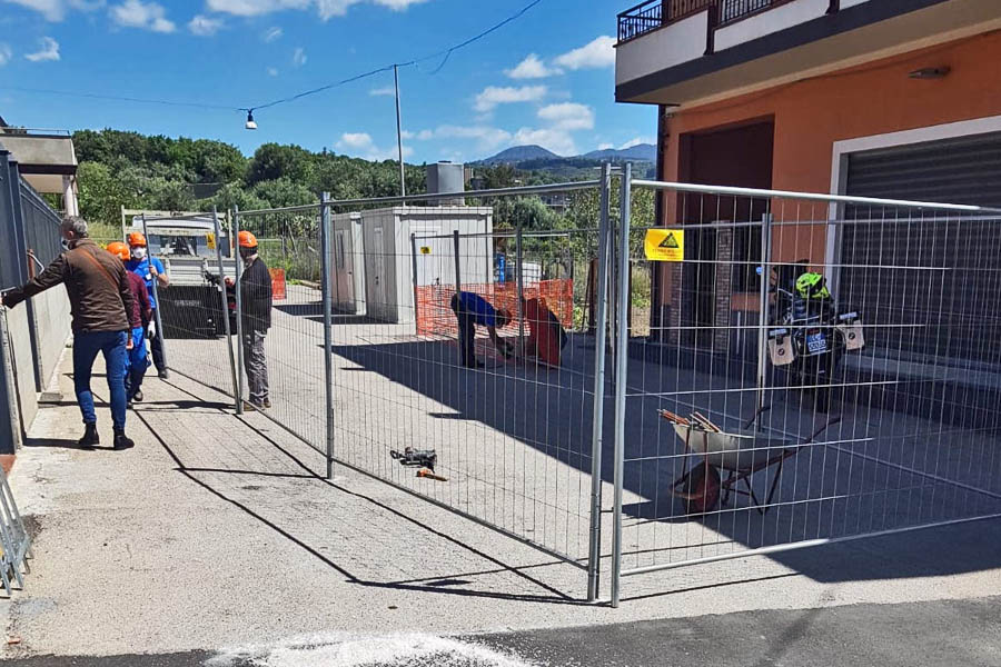 Biancavilla. Al via i lavori alla rete del gas. C’è anche l’abitazione della coppia Gurgone-Distefano