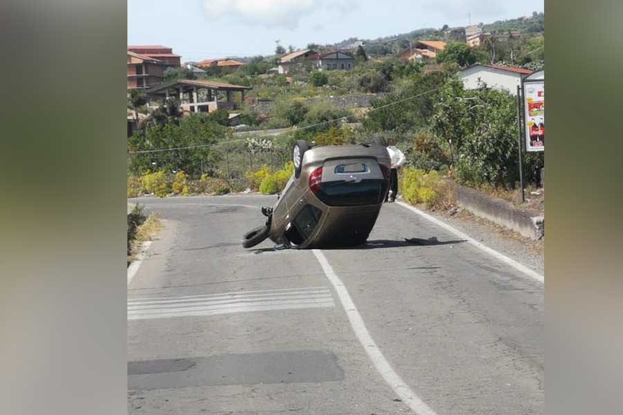 Incidente autonomo tra Santa Maria di Licodia e Biancavilla