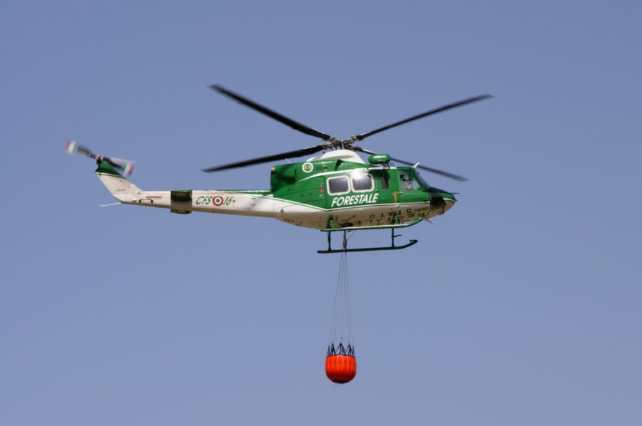 Adrano. In fiamme area boschiva in contrada D’Urso
