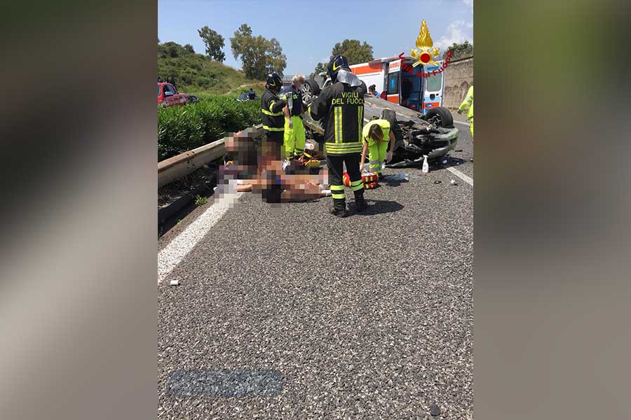 A18. Licodiesi coinvolti in un violento incidente stradale