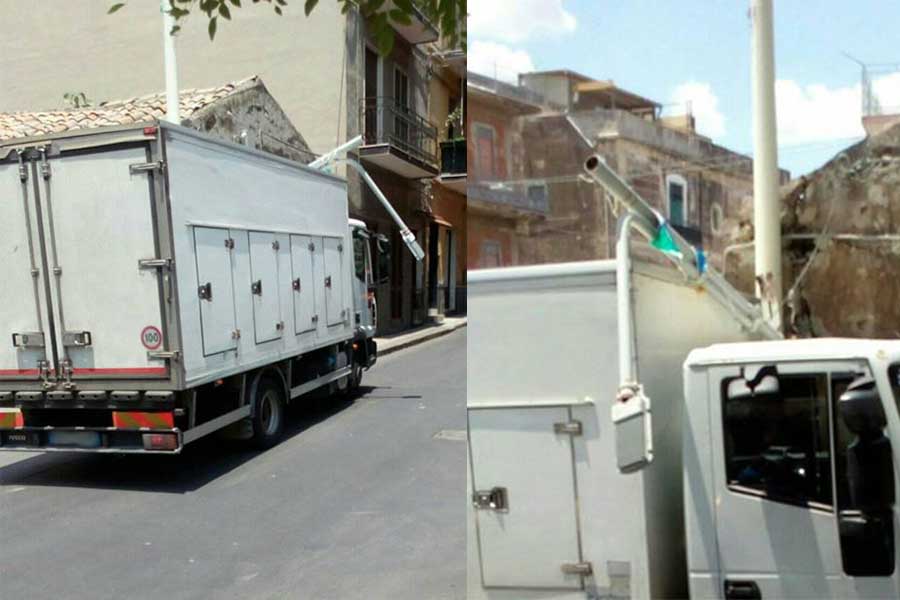 Adrano. Incidente in via De Felice