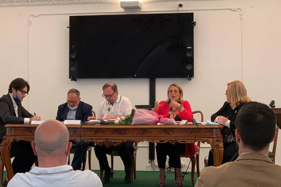 Paternò, la Cultura non è più roba da “dementi”