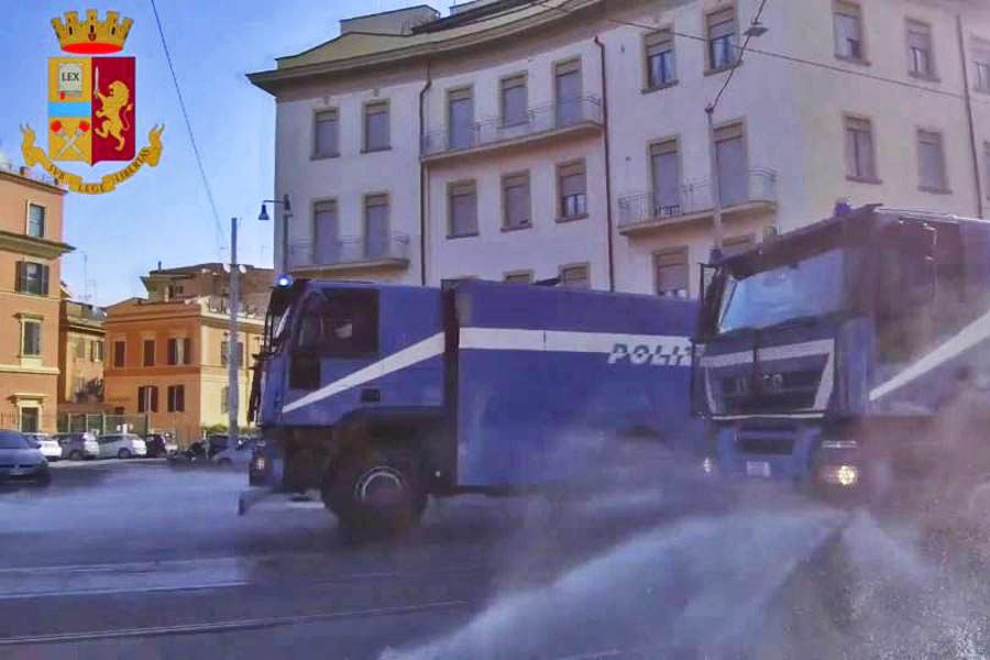 Adrano. Domani sanificazione delle strade grazie alla Polizia di Stato