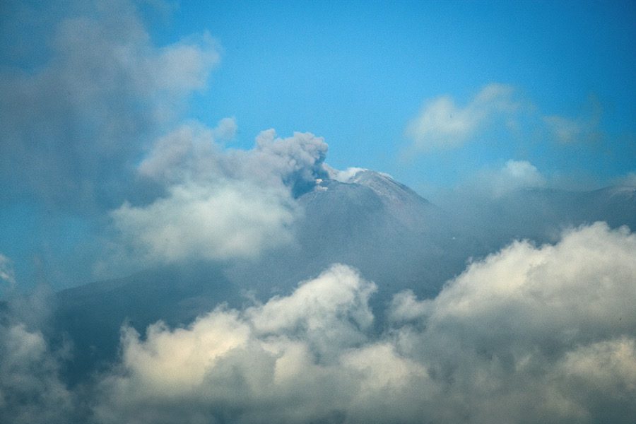 Etna. Incremento attività esplosiva dal Nuovo Sud Est e Voragine
