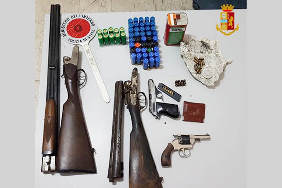 Adrano. Deteneva arsenale, arrestato pregiudicato