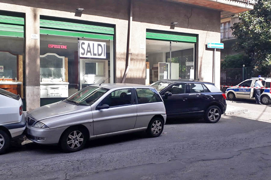 Paternò, muore d’infarto mentre guida e tampona tre auto