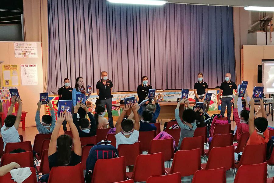 “Il mio diario”, la Polizia di Stato e Geronimo Stilton accanto agli studenti