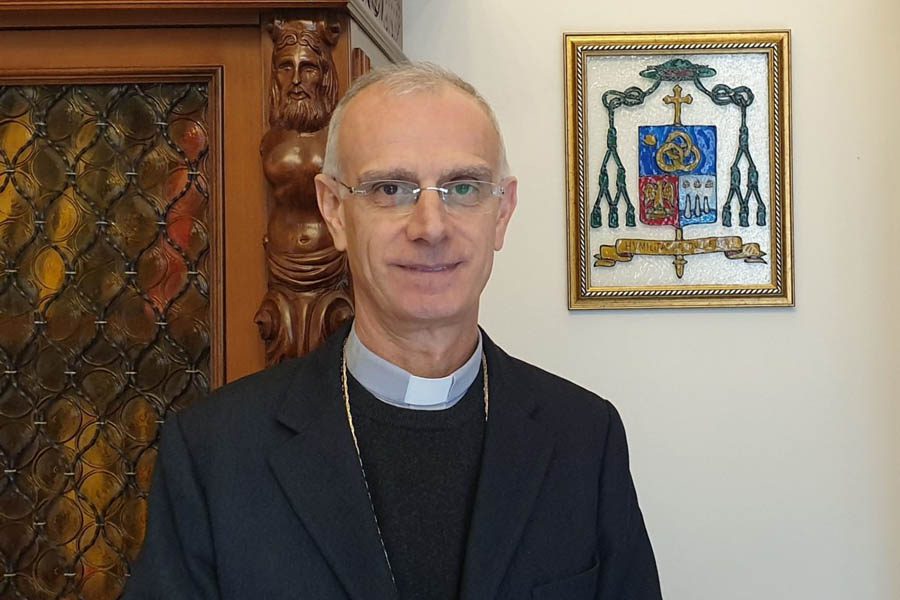 Paternò. Domani a “Sintonie simetine” il vescovo Raspanti