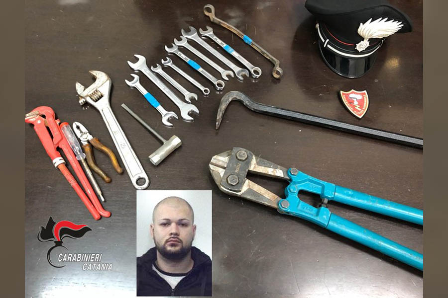 Paternò. Arresto per evasione: l’uomo aveva con sé chiavi alterate e grimaldelli