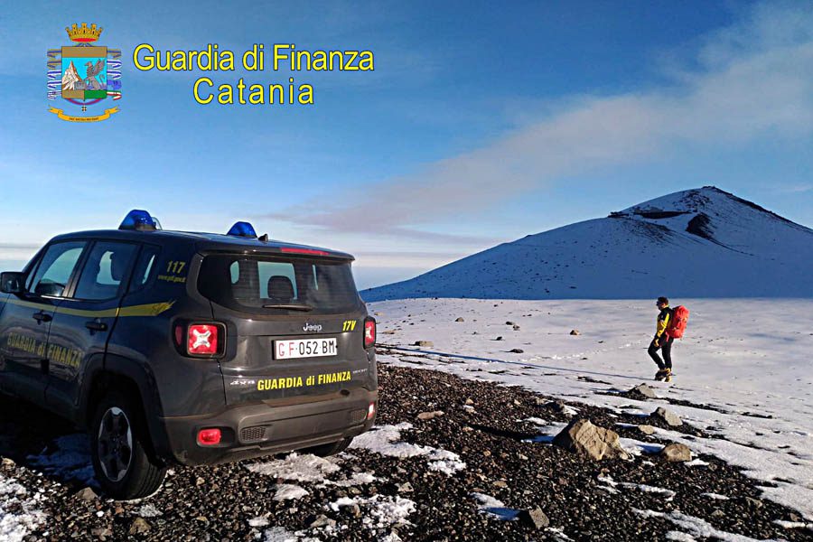 Etna. Guardia di Finanza denuncia 14 guide