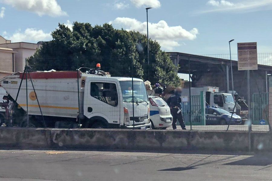 Biancavilla. Blitz della Polizia e dell’Asp all’isola ecologica