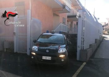 Biancavilla. Denunciato malato Covid che abbandonò il letto d’ospedale per tornare dalla madre