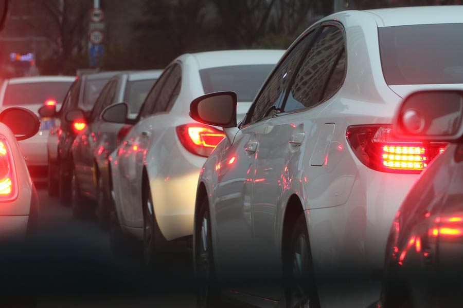 Paternò. Circolazione bloccata dagli ambulanti: sanzioni e sequestri della Polizia