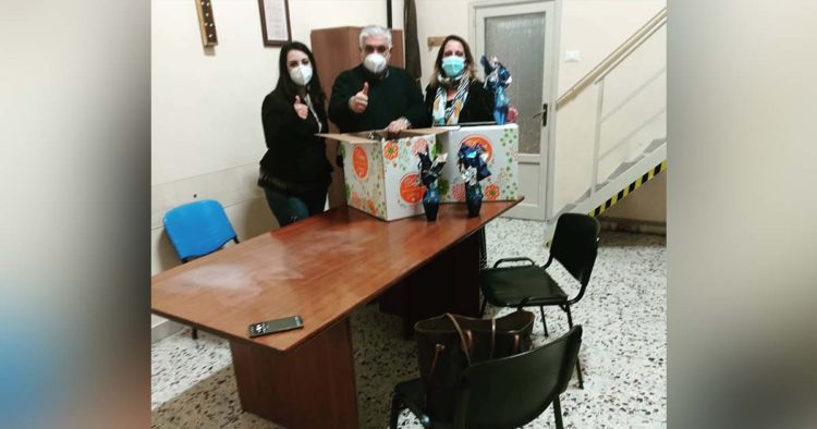Santa Maria di Licodia. Studenti “Don Bosco” acquistano uova di Pasqua Airc e li donano in beneficenza